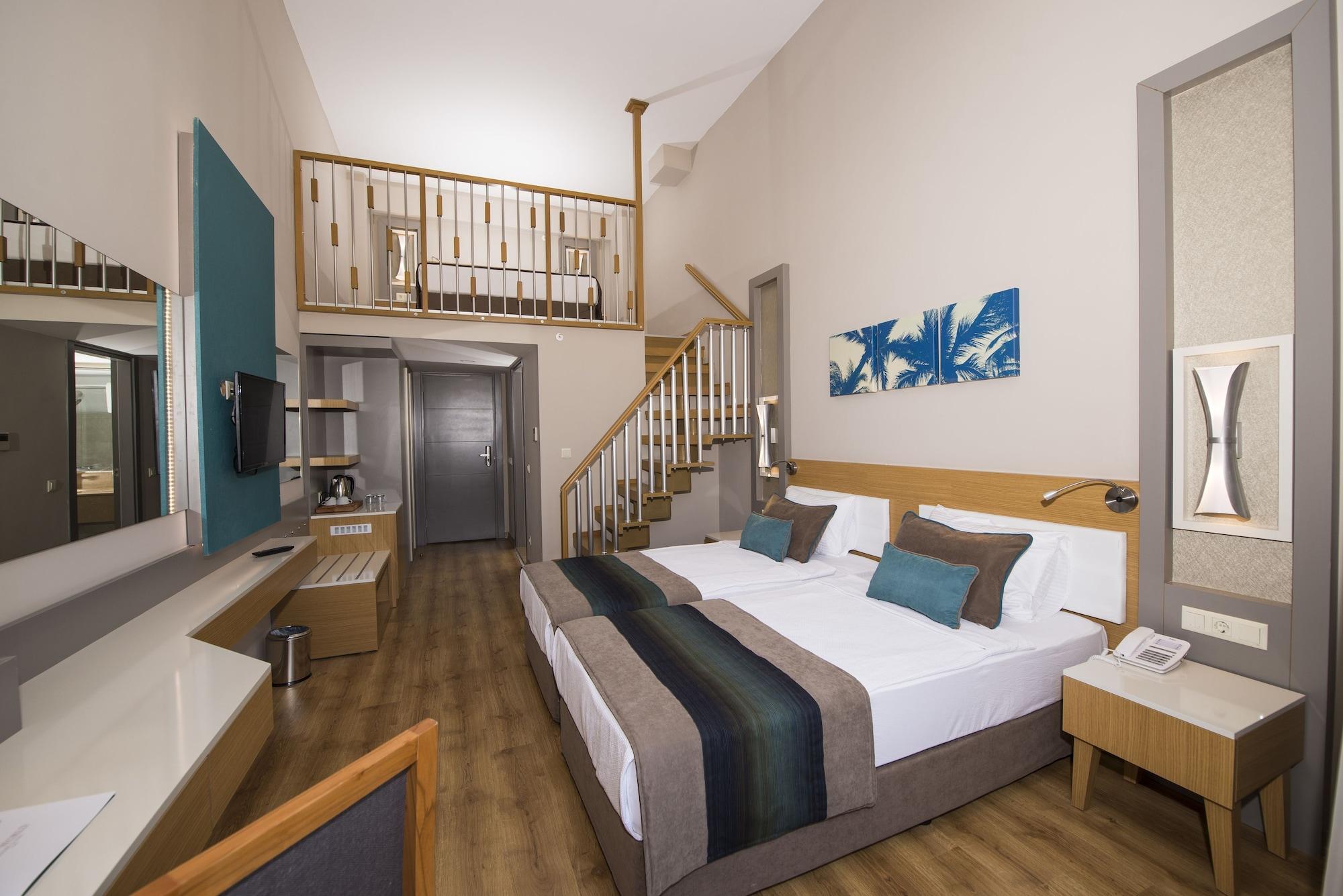 Palm World Side Resort & Spa Ngoại thất bức ảnh