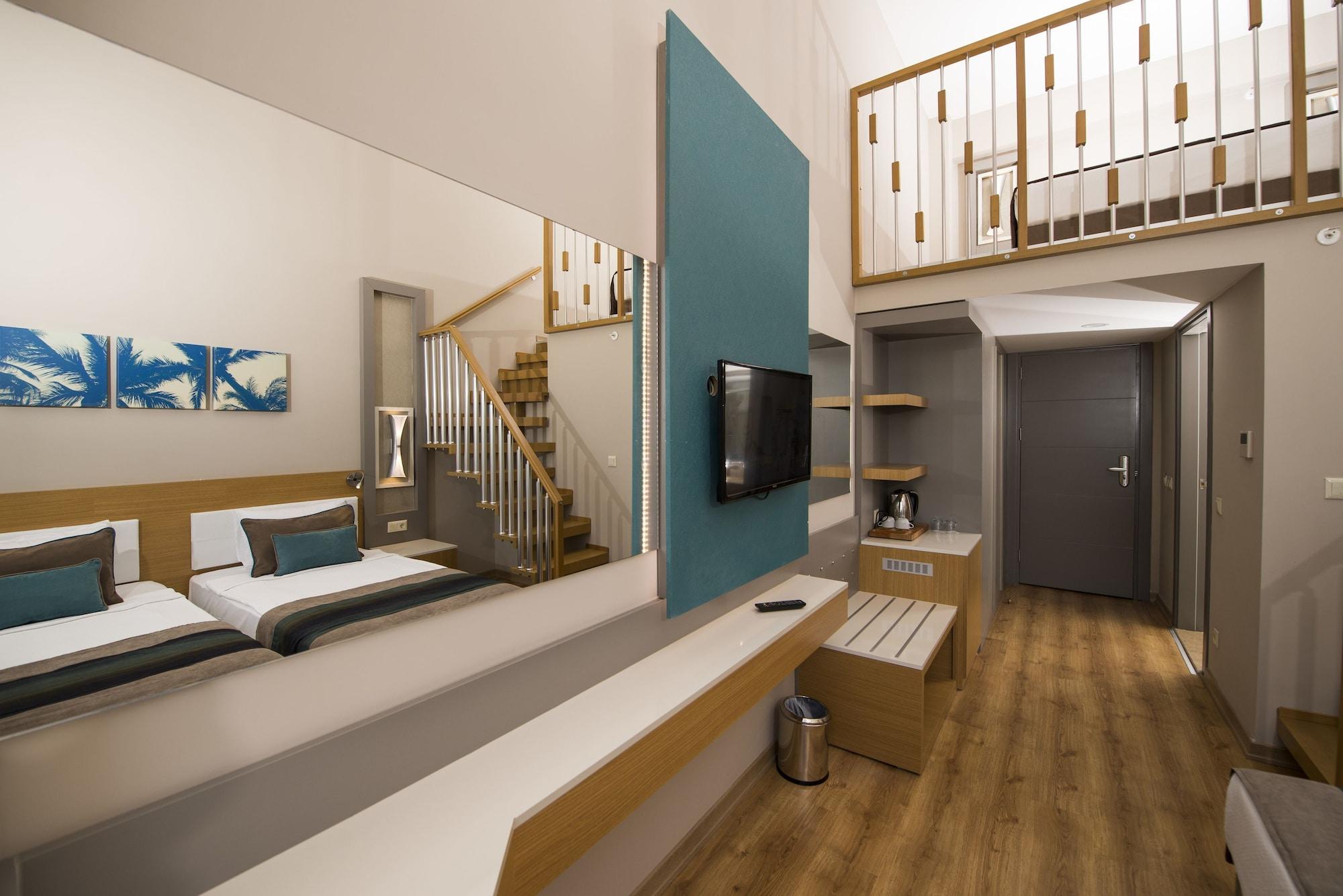 Palm World Side Resort & Spa Ngoại thất bức ảnh