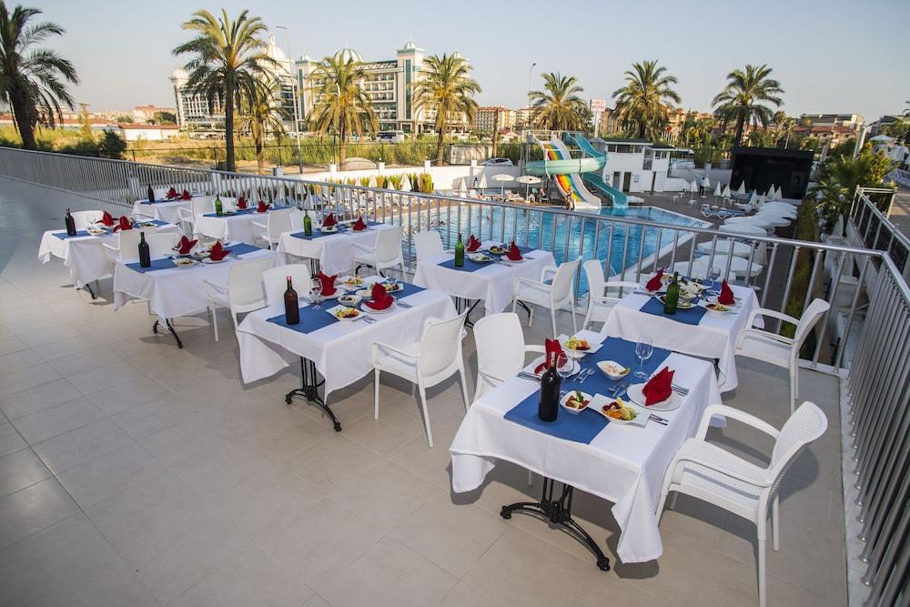Palm World Side Resort & Spa Ngoại thất bức ảnh