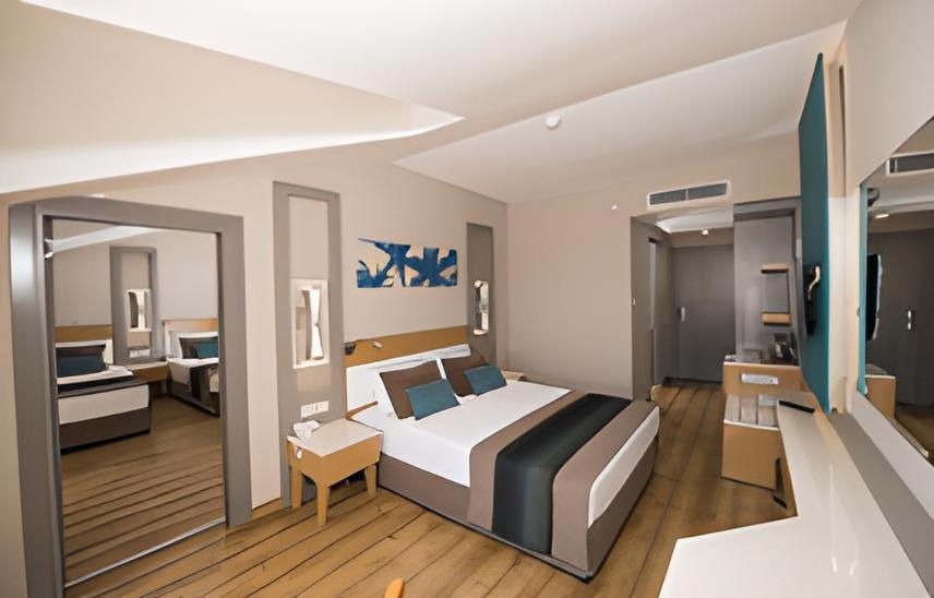Palm World Side Resort & Spa Ngoại thất bức ảnh