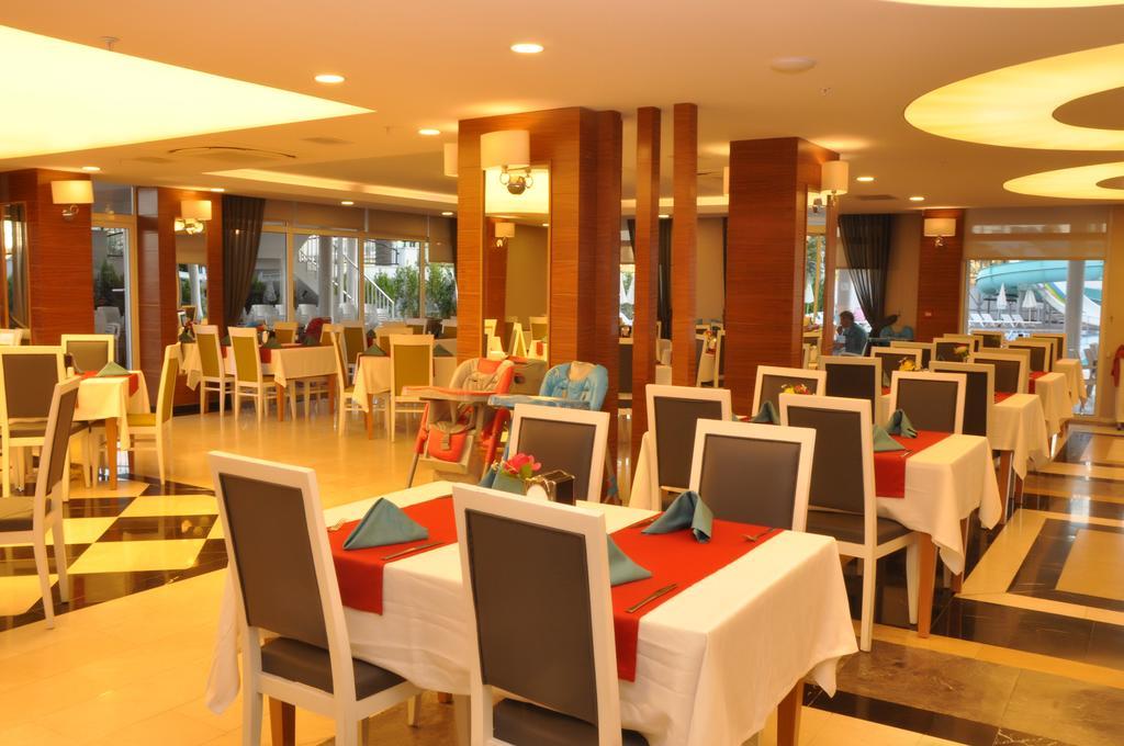 Palm World Side Resort & Spa Ngoại thất bức ảnh
