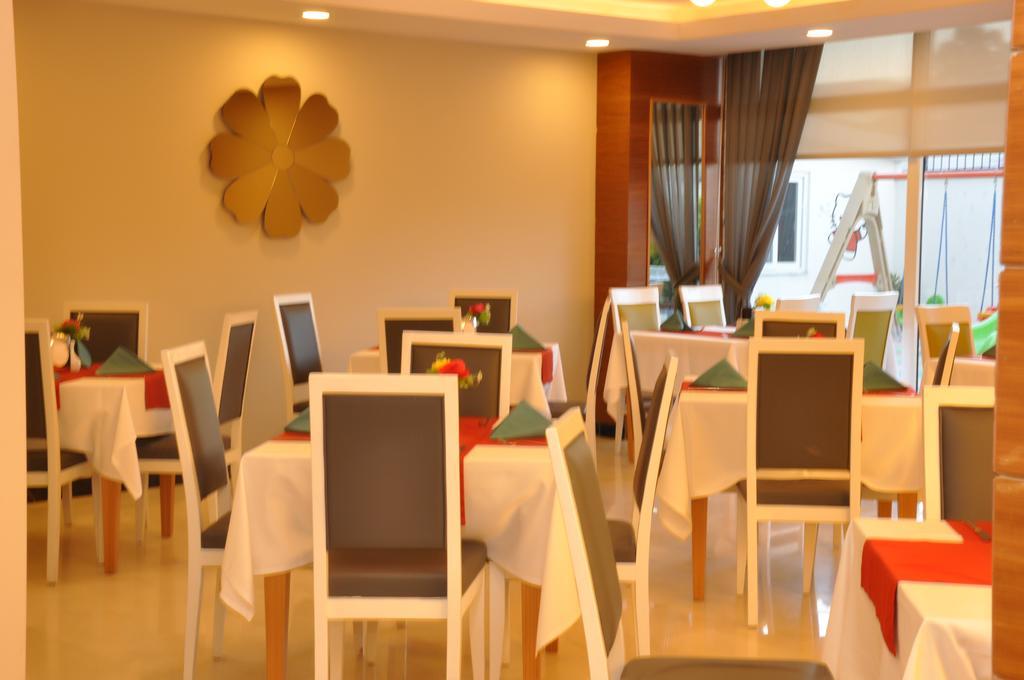 Palm World Side Resort & Spa Ngoại thất bức ảnh
