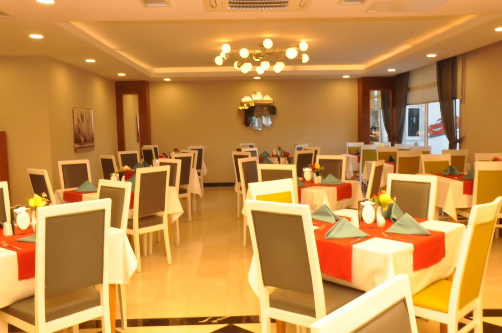 Palm World Side Resort & Spa Ngoại thất bức ảnh