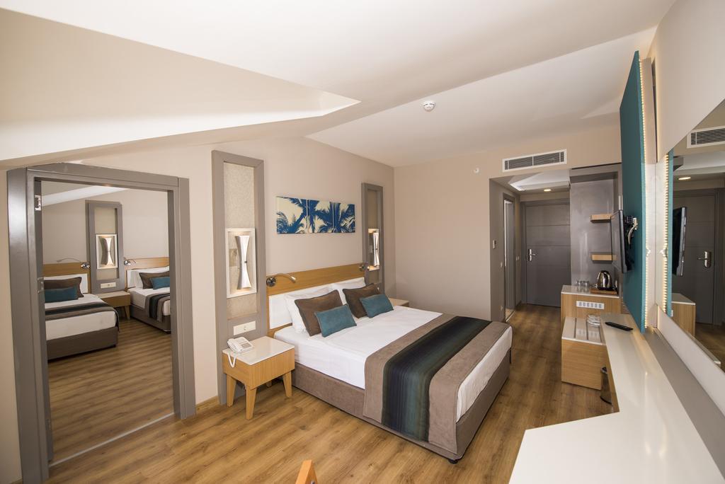 Palm World Side Resort & Spa Ngoại thất bức ảnh